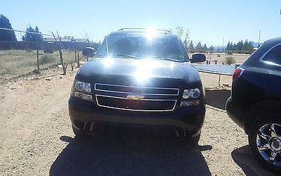2008 Chevrolet Tahoe Black n black 2008 Tahoe 91000 miles 4x4 very good condition 15000