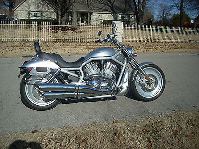 2002 Harley-Davidson VRSC  2002 Harley Davidson V-rod Vrod Like New Very Low Miles Excellent Condition
