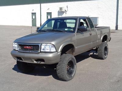 2003 GMC Sonoma LIFTED OFF ROAD SLS 2003 GMC Sonoma LIFTED OFF ROAD 4.3 LITER V6 4X4 LOW MILES