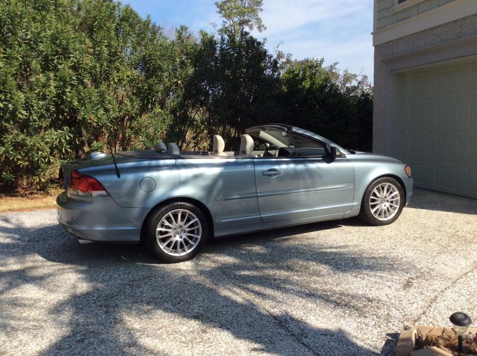 2007 Volvo C70  Hard Top Convertible Blue with Light Leather Interior All systems work.