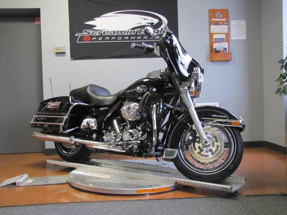 2010  Harley-Davidson  Ultra Classic Electra Glide