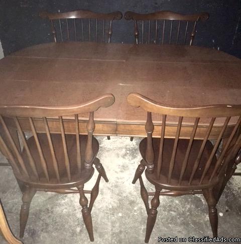BEAUTIFUL 1950's Cherry Willet Dining Room Set! Hutch, Table, Six Chairs!