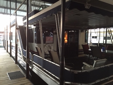 1997 LAKEVIEW YACHTS 16 x65 Houseboat