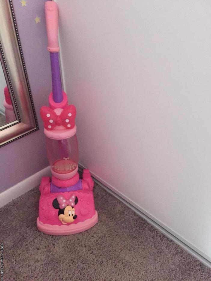 Minnie Mouse vacuum