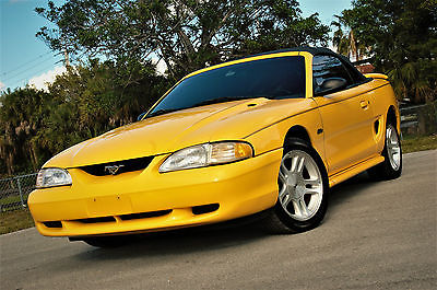 1998 Ford Mustang GT Convertible 2-Door 1998 Ford Mustang GT Convertible 2-Door 4.6L