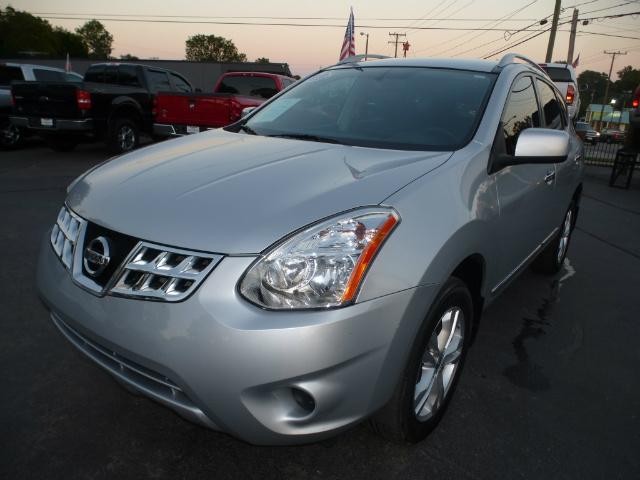 2013 Nissan Rogue SV 4dr Crossover