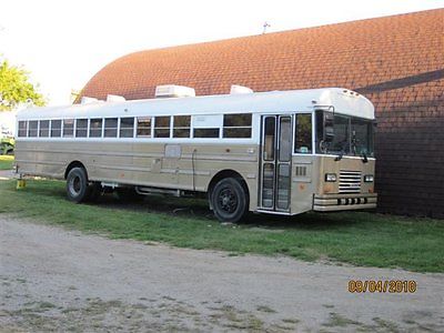 Bus - Schoolie - Class C RV - 1992 Ward - 466 International - Allison Automatic