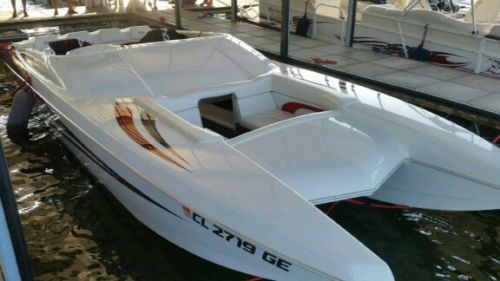 magic scepter power boat mid cabin open bow fast tunnel hull performace boat