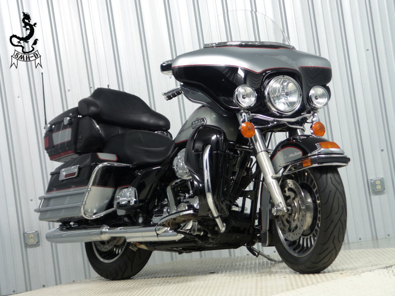 2010 Harley-Davidson FLHTCU - Ultra Classic Electra Glide