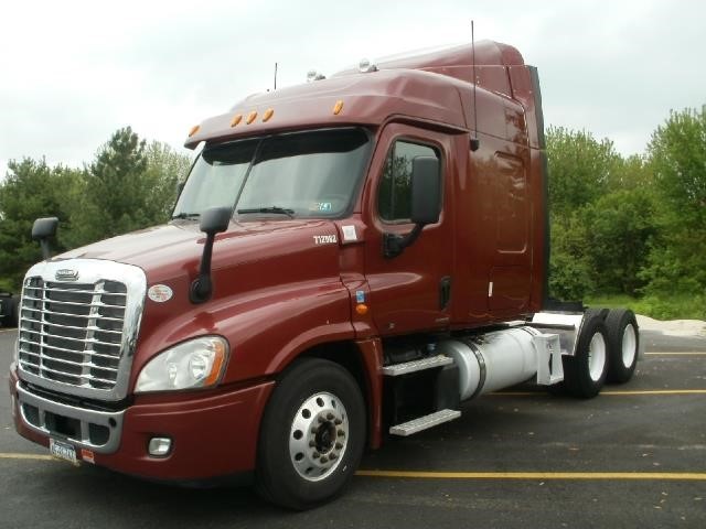 2012 Freightliner Cascadia 125  Conventional - Sleeper Truck