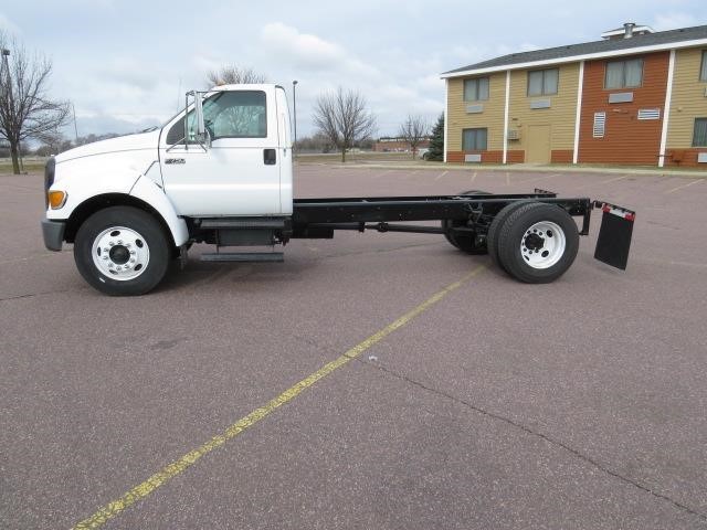 2007 Ford F750  Cab Chassis