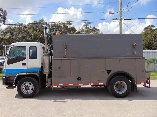 2002 Gmc T7500  Cab Chassis