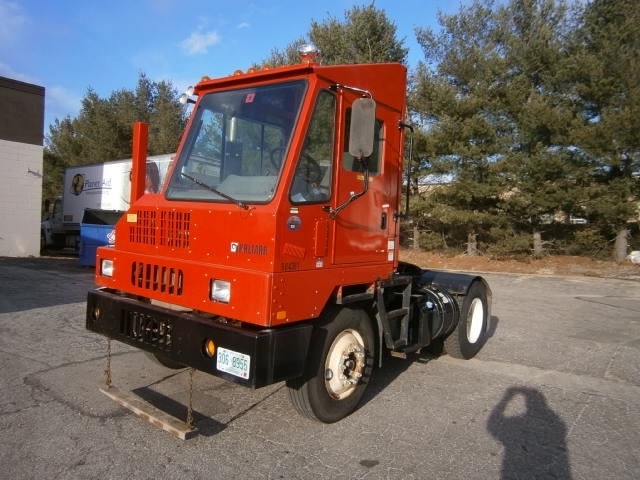 2011 Ottawa Yt30  Yard Spotter Truck