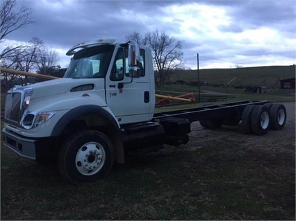 2007 International 7600  Cab Chassis