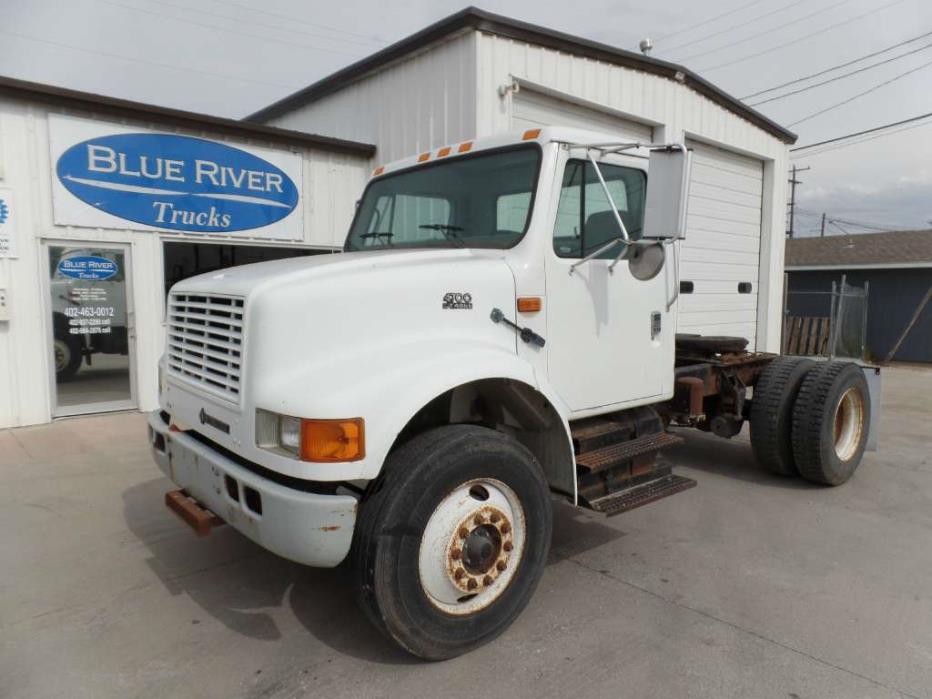 1996 International 4700  Conventional - Day Cab
