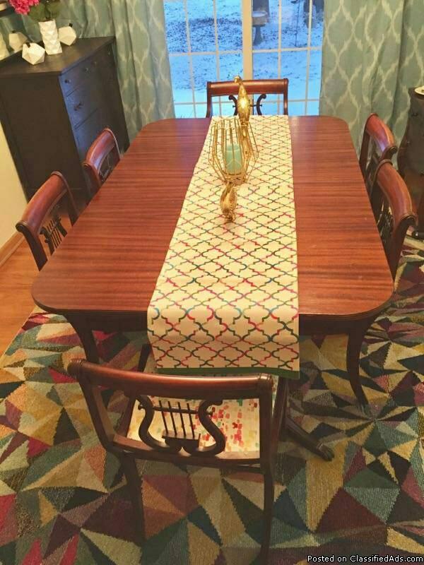 Duncan Phyffe dining table
