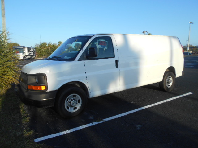 2012 Chevrolet Express G2500  Cargo Van