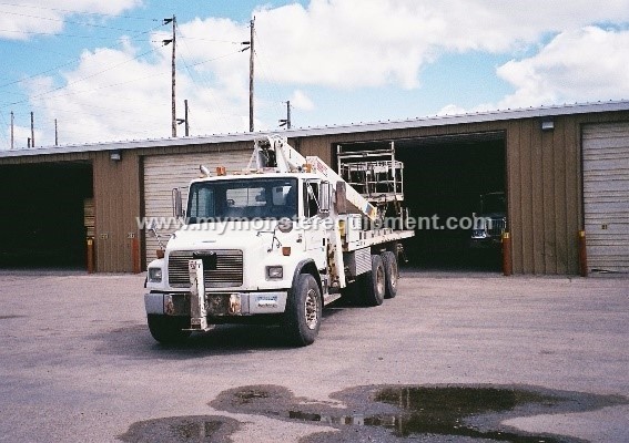 1999 Freightliner Fl80  Bucket Truck - Boom Truck