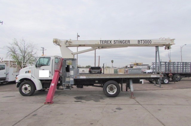 2000 Sterling L7500  Crane Truck