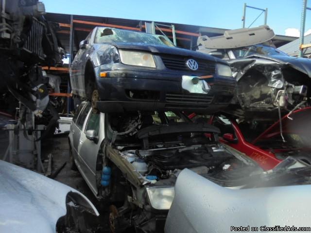 Parting out - 2002 VW Jetta - Blue - Parts - 17029