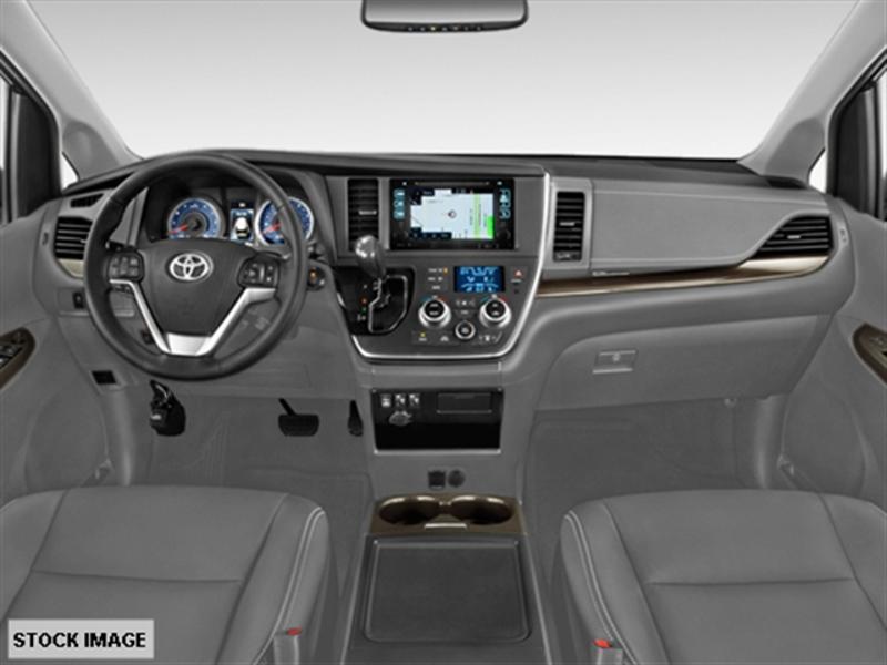 2015 Toyota Sienna Limited Premium 7-Passenger