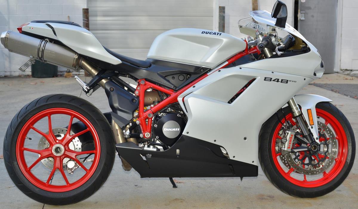 2011 Ducati 848 EVO