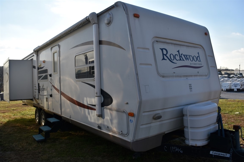 2006 Forest River ROCKWOOD 8318SS AS IS