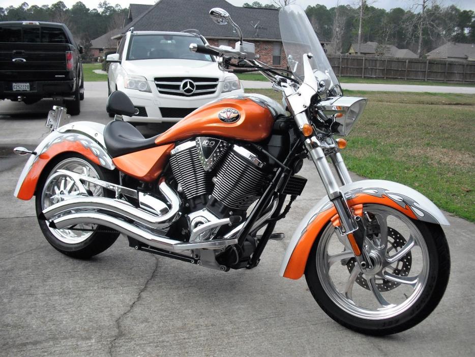 2007 Victory KINGPIN DELUXE