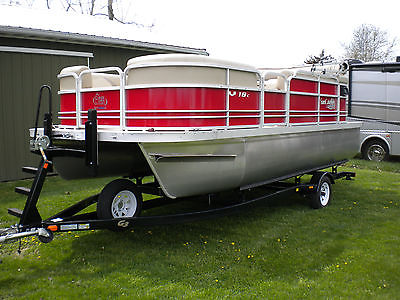 Pontoon Boat  G3   Model  V 18 C