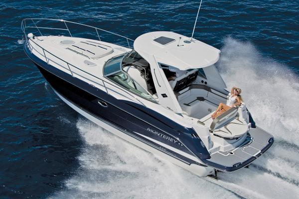 2017 Monterey 355 Sport Yacht