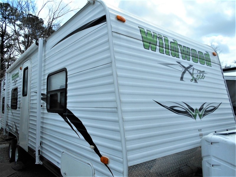 2012 Forest River Wildwood X-Lite 261BH