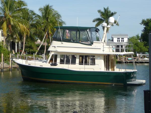 2005 Mainship 40 Trawler