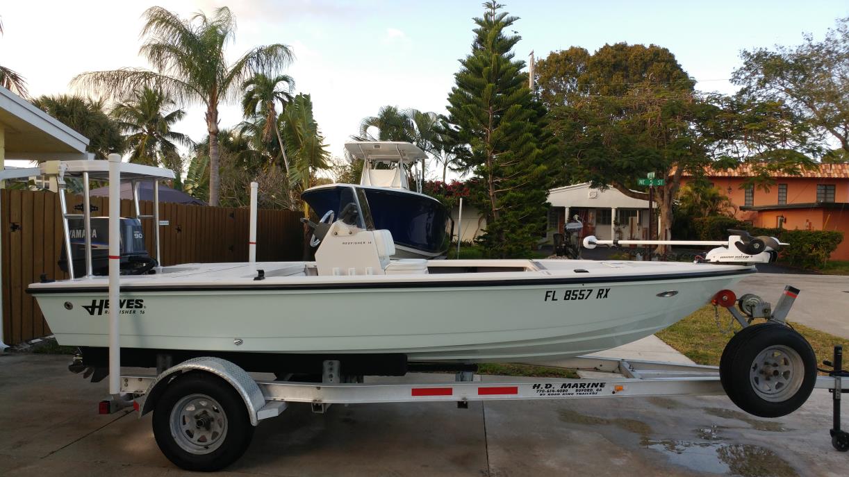 2004 Hewes 16 Redfisher