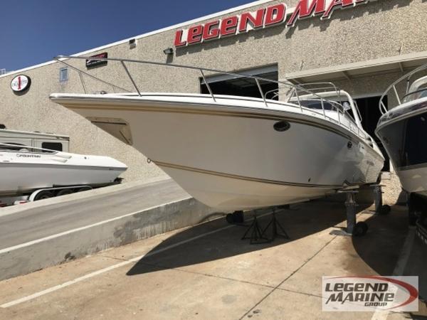 2005 Fountain 38 Express Cruiser