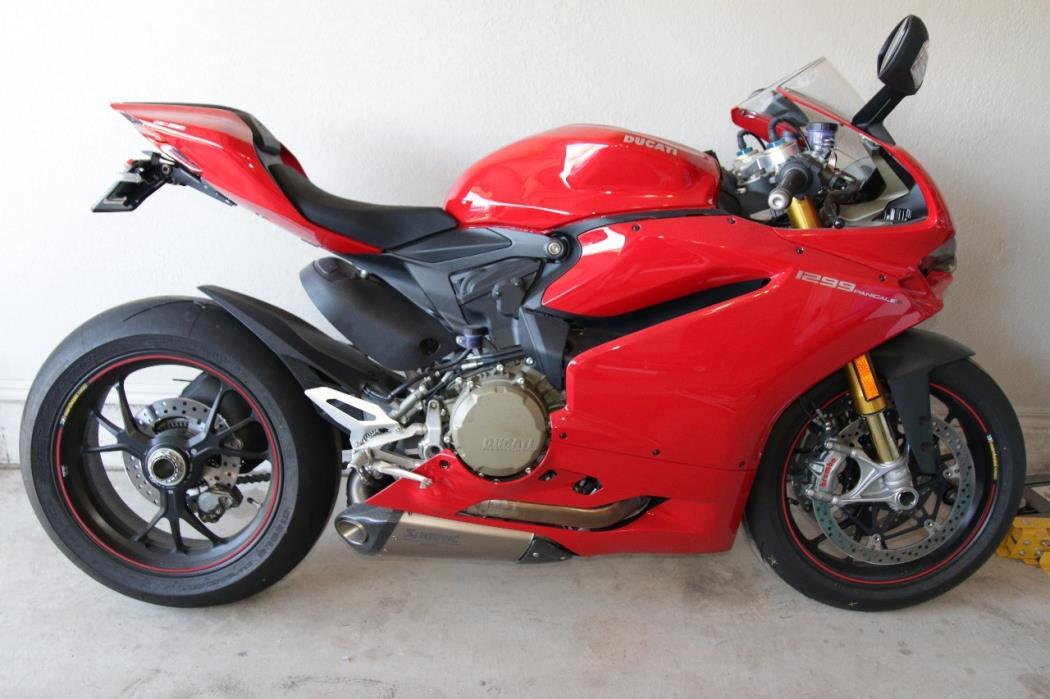 2015 Ducati SUPERBIKE 1299 PANIGALE S