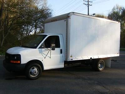 2007 gmc savana 3500 box truck