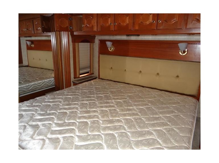 2007 Country Coach Intrigue OVATION II