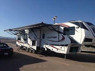 2013 Dutchmen Voltage 3950 42ft Fifth Wheel, 3 Slide Outs, Great Condition!