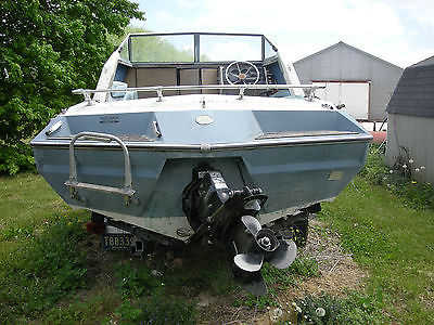 Glastron Aventura V197 Boat 19' with 24' Trailer and Motor