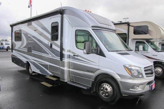 2015 Itasca NAVION