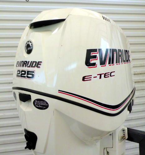 2013 Evinrude  E-TEC 225HP 25 INCH SHAFT .. DIRECT INJECTED 2-STROKE OUTBOAR