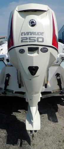 2015 Evinrude 250HP 25 INCH SHAFT .. DIRECT INJECTED 2-STROKE OUTBOAR