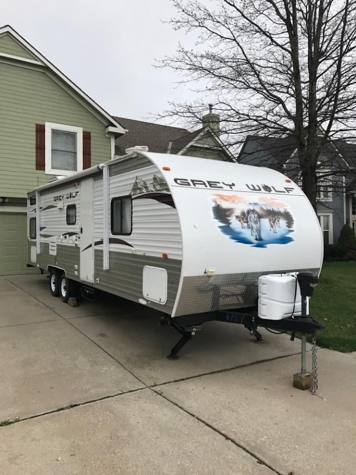 2012 Forest River CHEROKEE GREY WOLF 28BH
