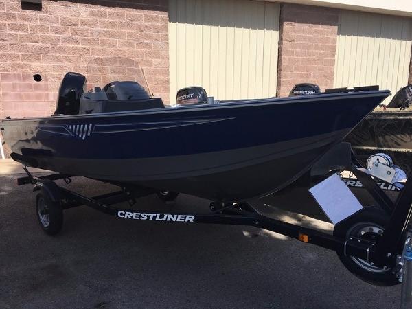 2017 Crestliner 1450 Discovery Side Console