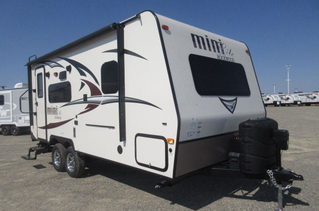 2018 Forest River Rockwood Mini Lite 2109S SOLID SURFACE /