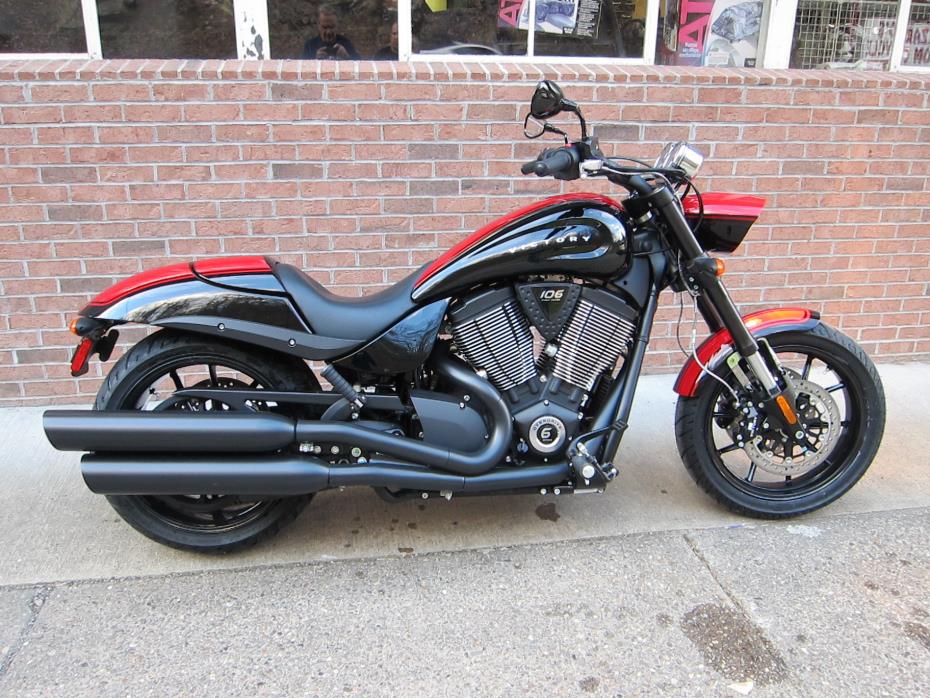 2016 Victory Hammer S
