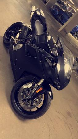 2010 Ducati SUPERBIKE 848 EVO