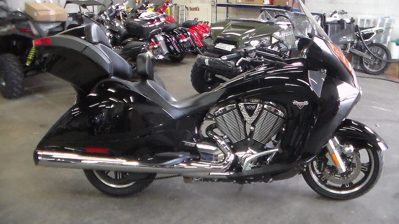 2014 Victory Motorcycles Vision Tour Gloss Black