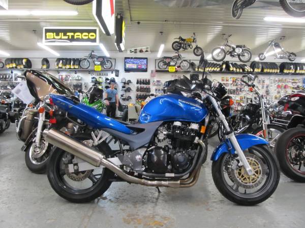 2000 Kawasaki ZR-7 Standard for sale on 2040-motos