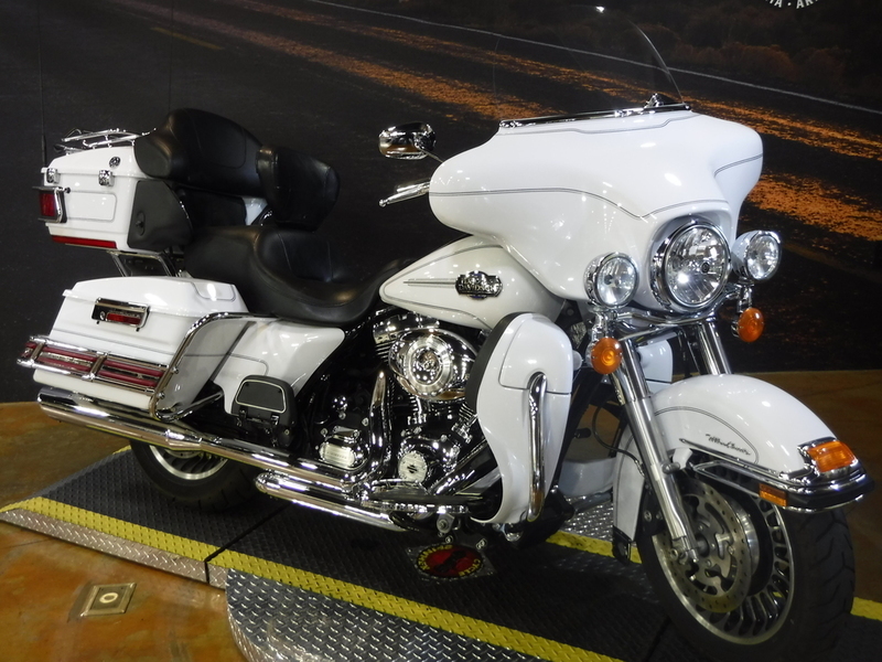 2013 Harley-Davidson FLHTCU - Electra Glide Ultra Classic